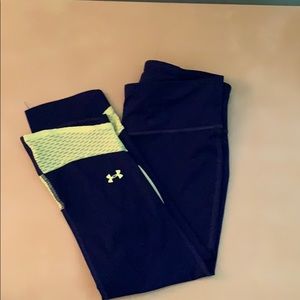 Cropped exercise leggings